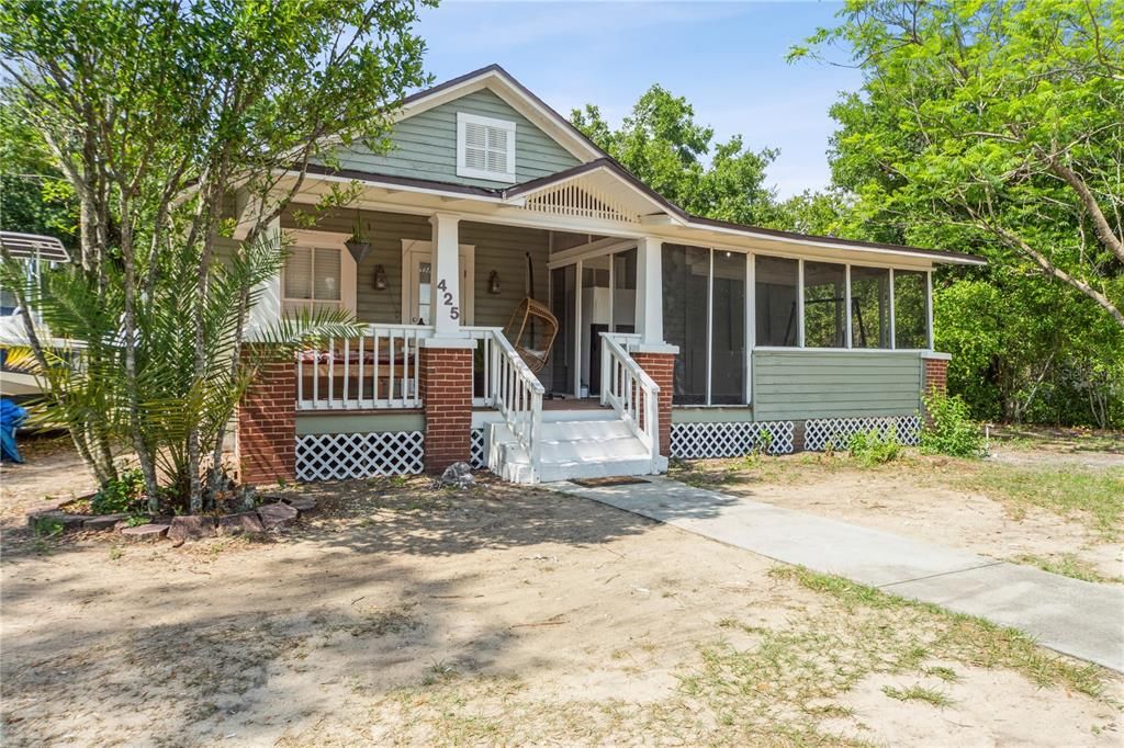 Recently Sold: $150,000 (3 beds, 1 baths, 1049 Square Feet)
