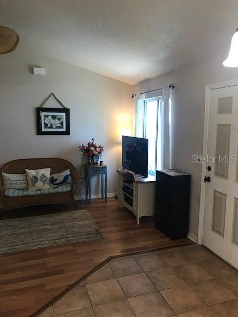 Recently Sold: $158,000 (2 beds, 2 baths, 1056 Square Feet)