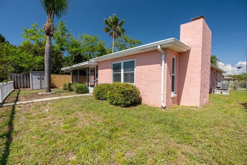 Recently Sold: $336,900 (2 beds, 2 baths, 1258 Square Feet)
