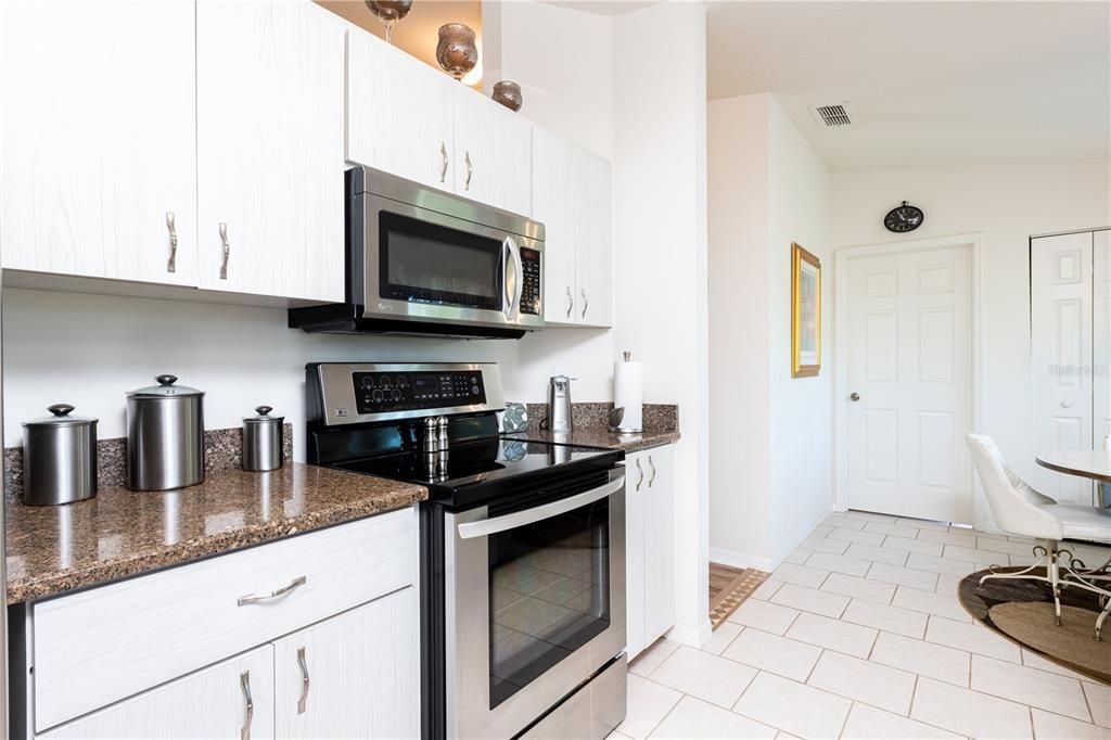 Recently Sold: $170,000 (2 beds, 2 baths, 1286 Square Feet)