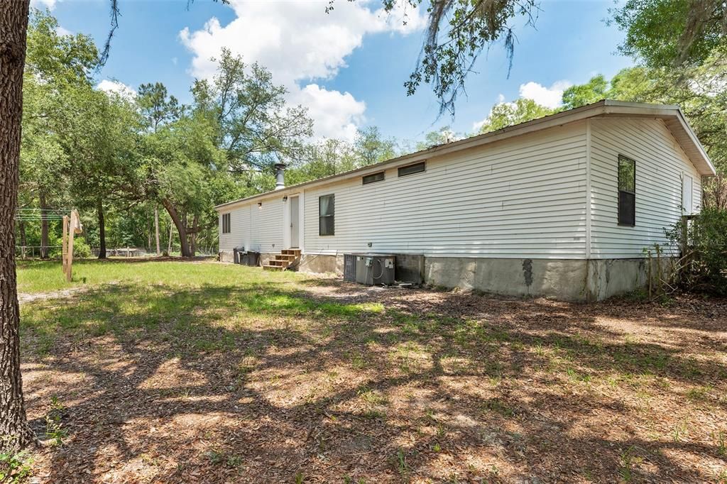Recently Sold: $224,900 (3 beds, 2 baths, 1714 Square Feet)