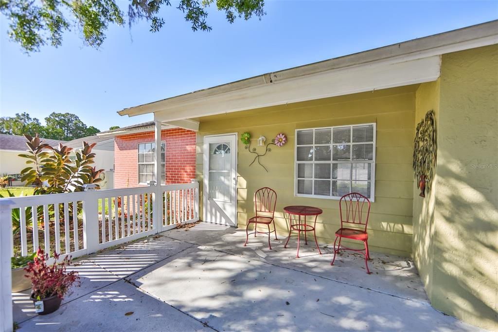 Recently Sold: $199,900 (3 beds, 1 baths, 1136 Square Feet)