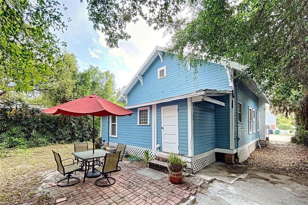 Recently Sold: $345,000 (3 beds, 2 baths, 1509 Square Feet)