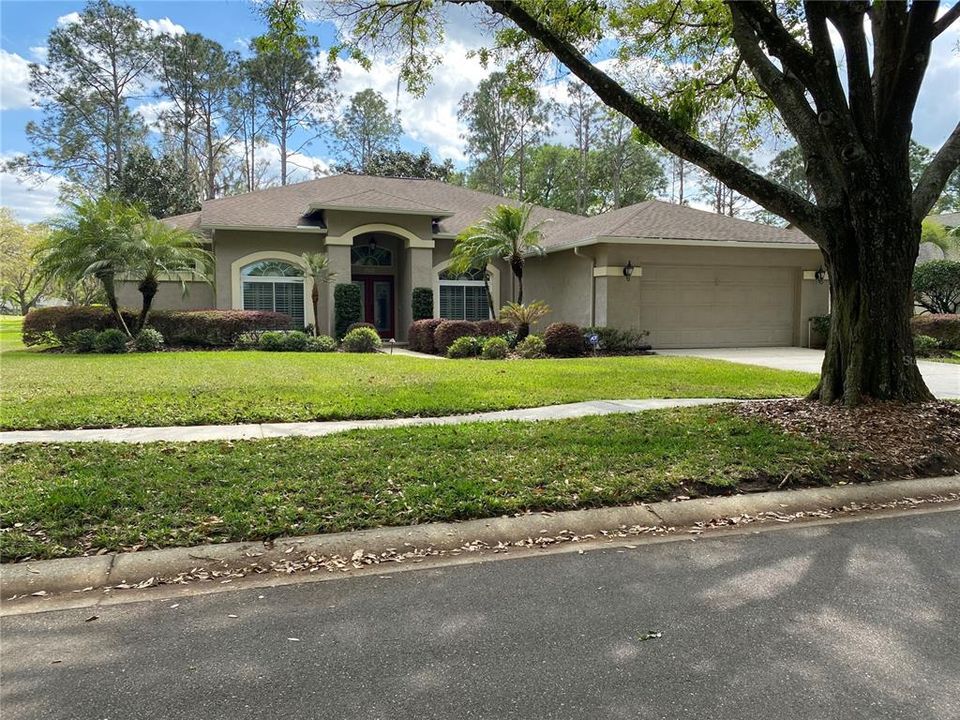 Recently Sold: $425,000 (4 beds, 3 baths, 2235 Square Feet)