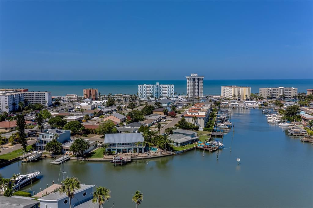 Recently Sold: $699,000 (2 beds, 2 baths, 1335 Square Feet)