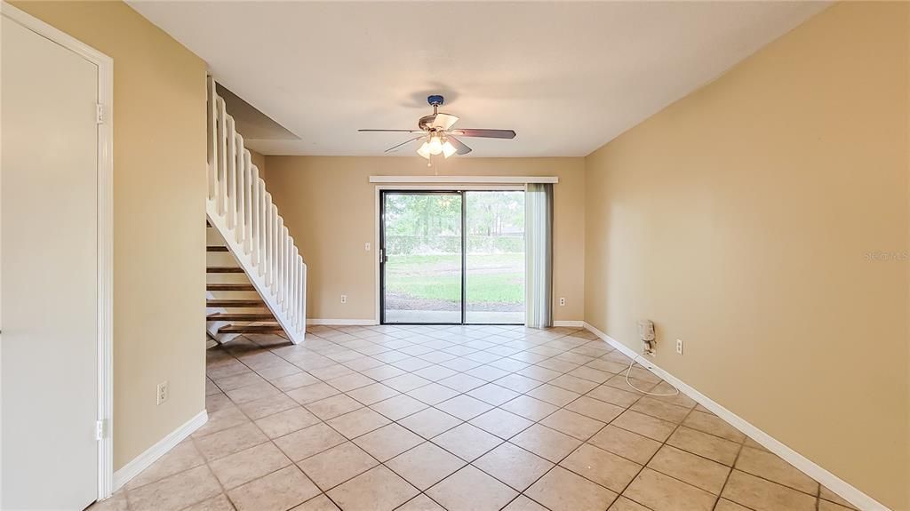 Recently Sold: $175,000 (2 beds, 1 baths, 896 Square Feet)