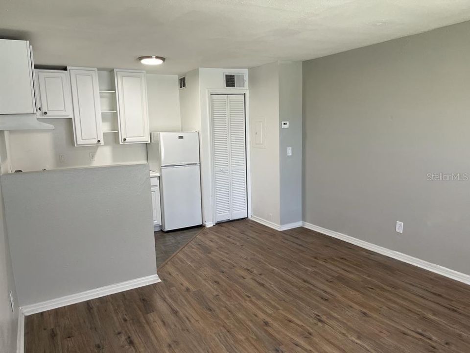 Recently Sold: $72,500 (1 beds, 1 baths, 560 Square Feet)