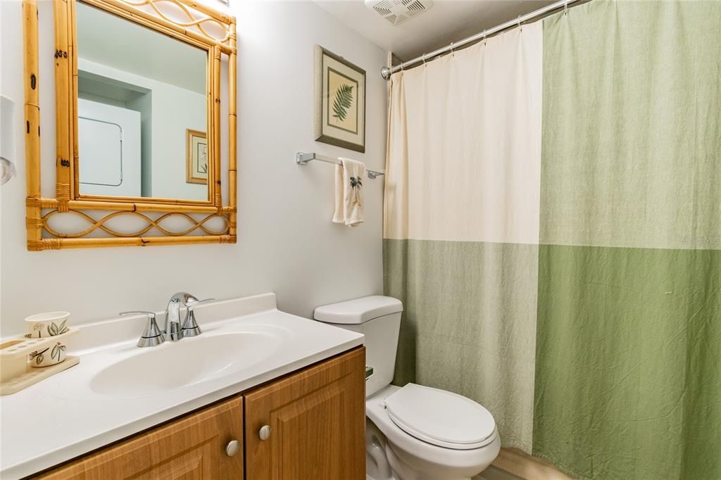最近租的: $1,800 (2 贝兹, 2 浴室, 915 平方英尺)
