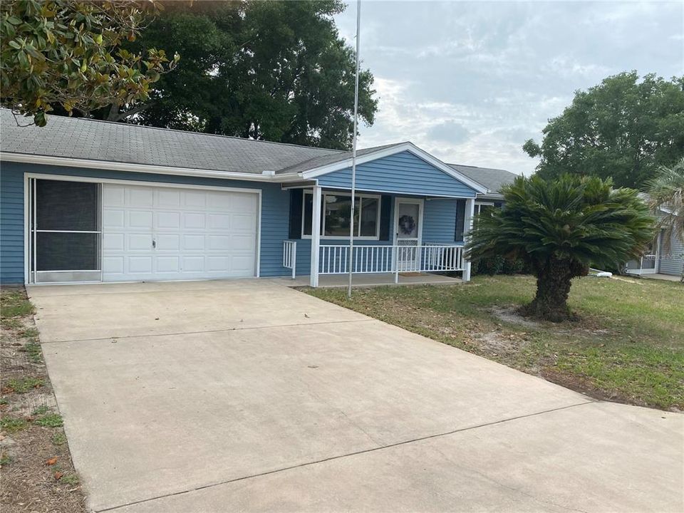 Recently Sold: $149,000 (2 beds, 2 baths, 1086 Square Feet)