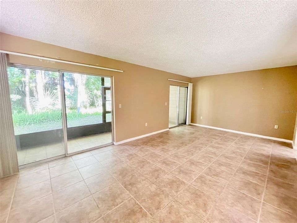 Recently Sold: $120,000 (2 beds, 2 baths, 897 Square Feet)