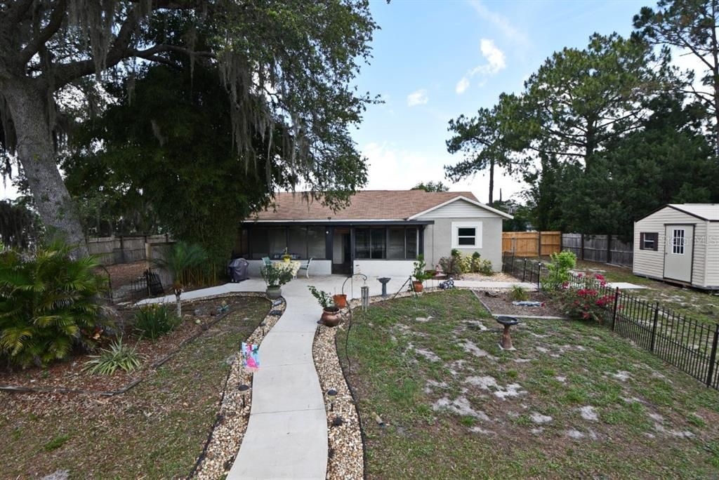 Recently Sold: $247,000 (3 beds, 2 baths, 1152 Square Feet)