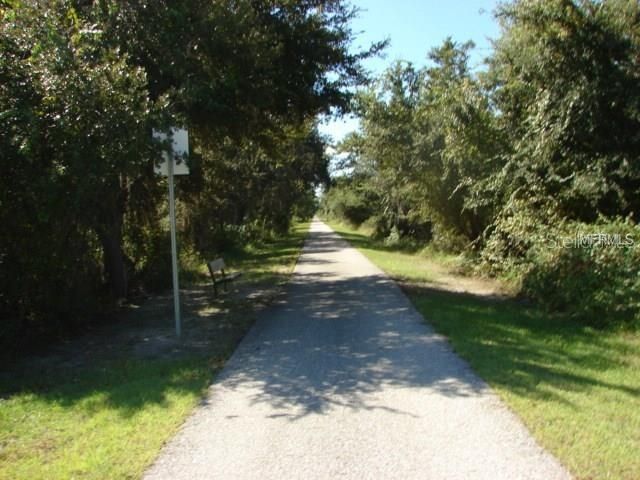 Over 8 Miles Of Walking/Biking Path On The Pet Friendly Pioneer Trail Located Across Gasparilla Boulevard