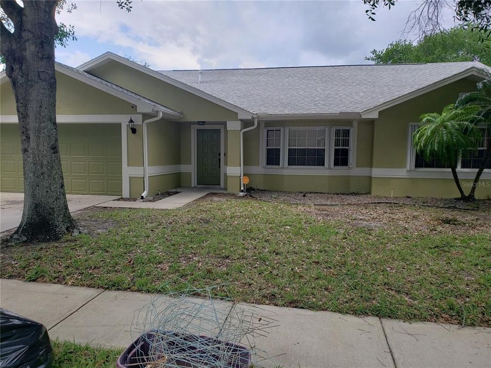 Recently Sold: $329,900 (3 beds, 2 baths, 1934 Square Feet)