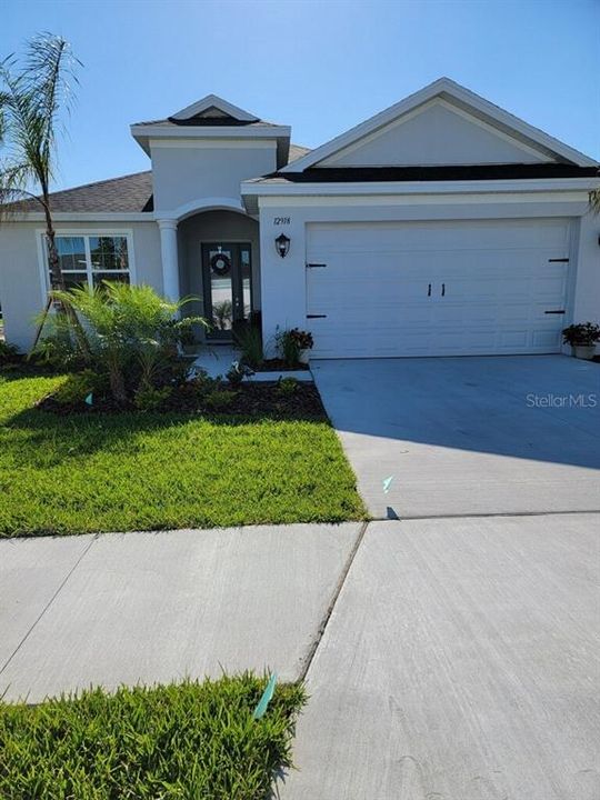 Vendido Recientemente: $437,039 (3 camas, 2 baños, 2159 Pies cuadrados)