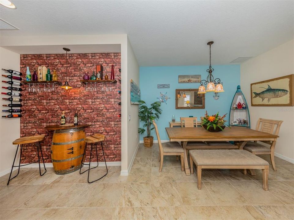 Recently Sold: $380,000 (3 beds, 2 baths, 1764 Square Feet)