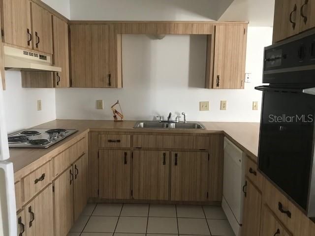 Recently Rented: $795 (1 beds, 1 baths, 672 Square Feet)