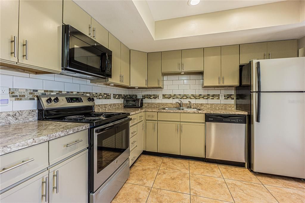Recently Sold: $245,250 (2 beds, 2 baths, 1546 Square Feet)
