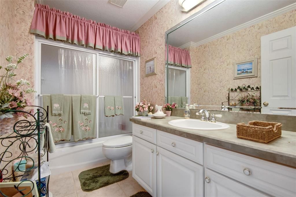 最近售出: $305,700 (3 贝兹, 2 浴室, 1502 平方英尺)