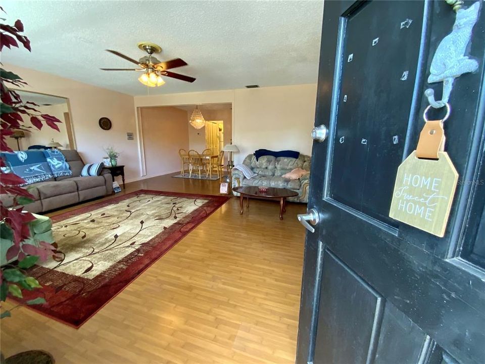 Recently Sold: $60,000 (1 beds, 1 baths, 931 Square Feet)