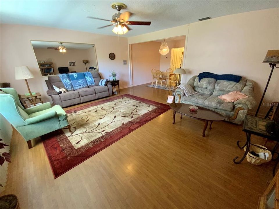 Recently Sold: $60,000 (1 beds, 1 baths, 931 Square Feet)
