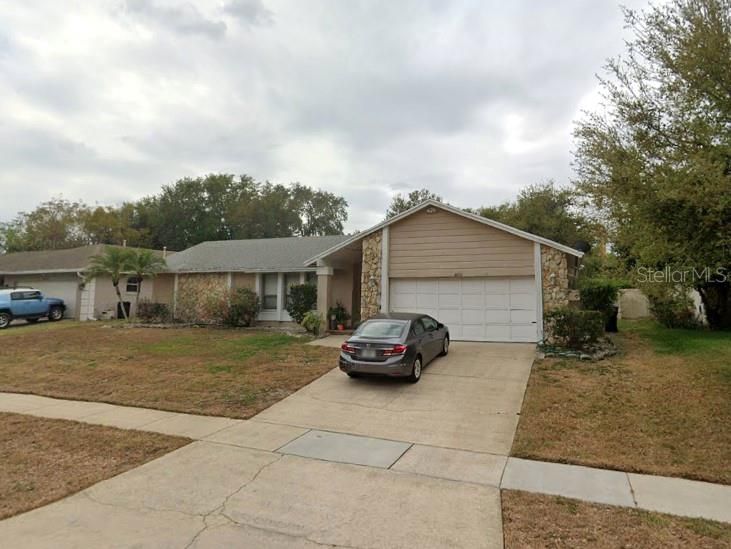 Recently Sold: $340,000 (4 beds, 2 baths, 1687 Square Feet)