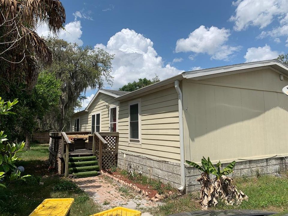 Recently Sold: $140,000 (3 beds, 2 baths, 1512 Square Feet)