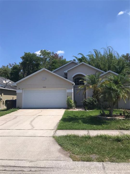Recently Sold: $257,000 (3 beds, 2 baths, 1642 Square Feet)