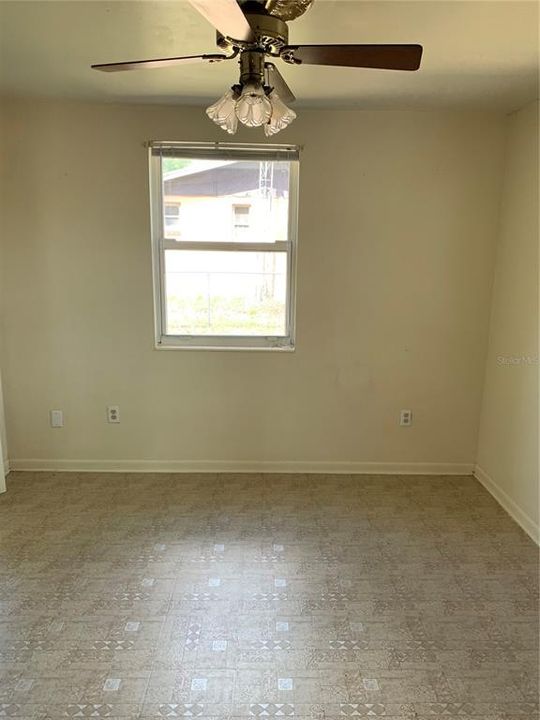 Recently Sold: $99,999 (2 beds, 1 baths, 758 Square Feet)