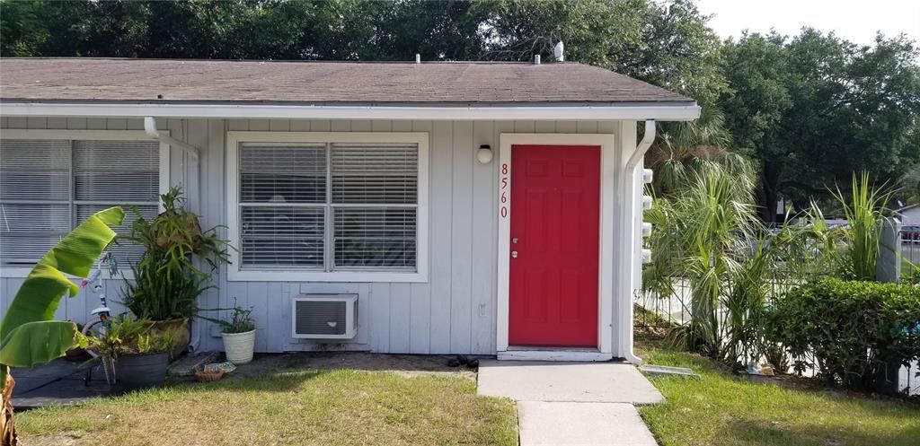 Recently Rented: $895 (0 beds, 1 baths, 336 Square Feet)
