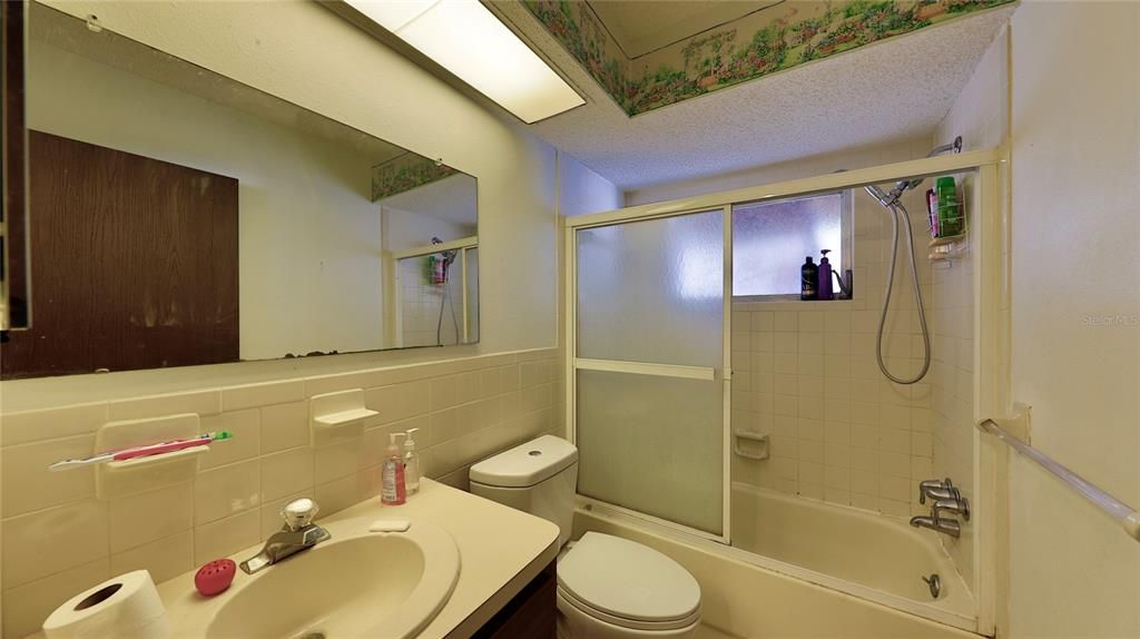 最近售出: $159,000 (2 贝兹, 2 浴室, 1294 平方英尺)