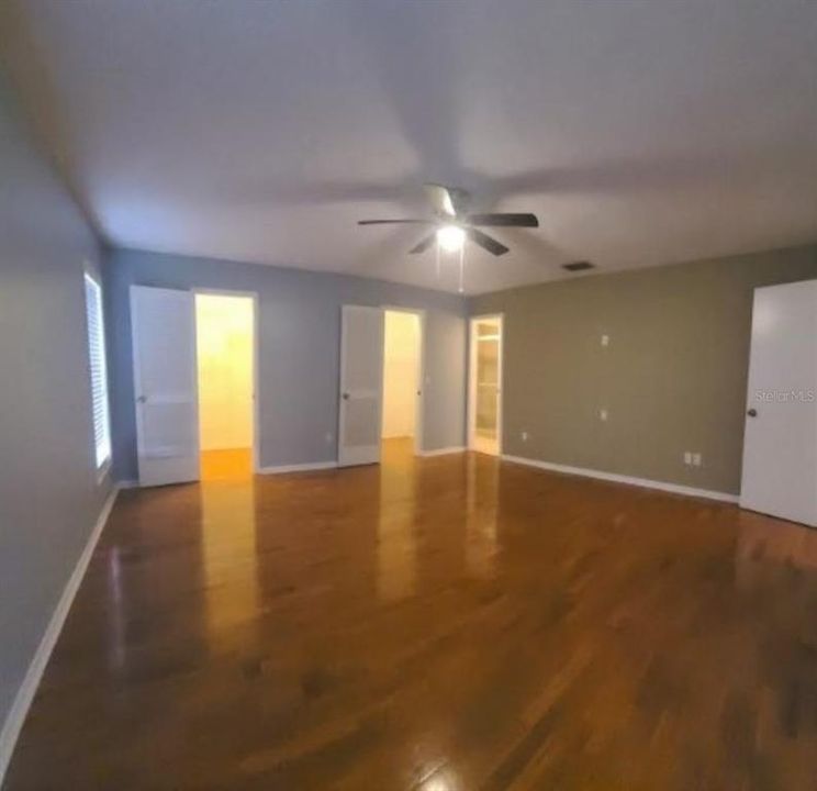 Recently Rented: $2,200 (3 beds, 2 baths, 1923 Square Feet)