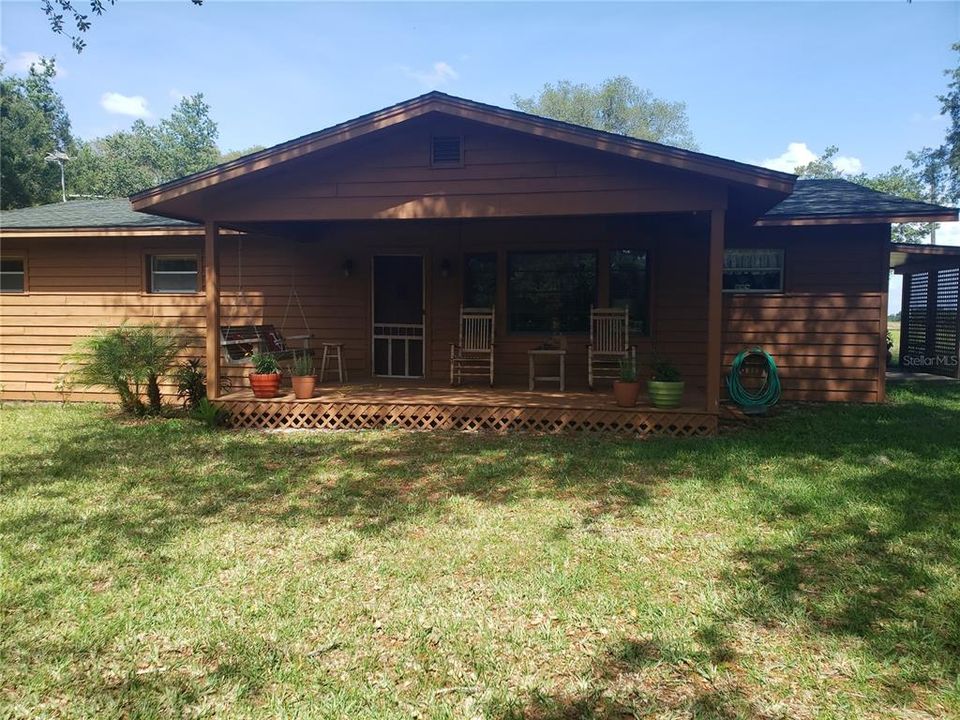 Recently Sold: $239,000 (3 beds, 1 baths, 1560 Square Feet)