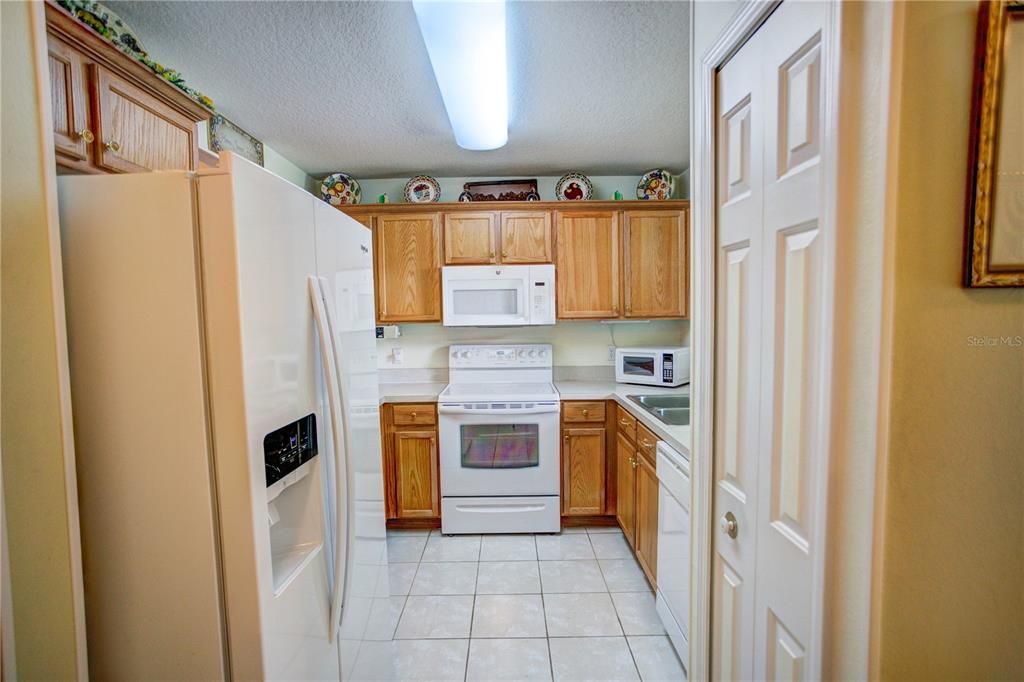 Recently Sold: $160,000 (2 beds, 2 baths, 1560 Square Feet)