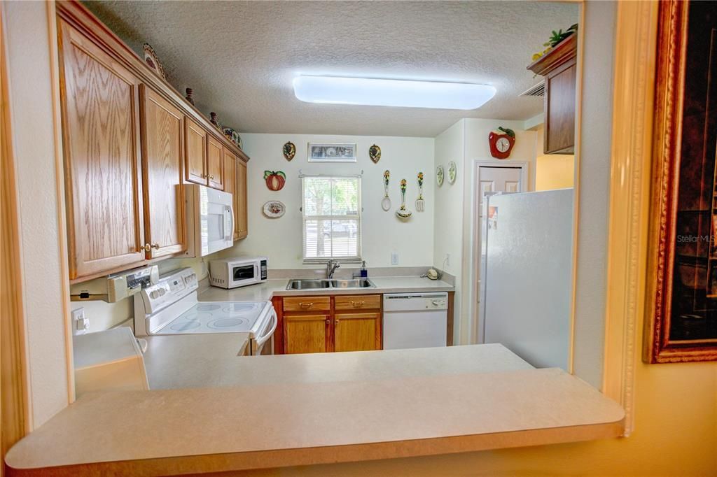 Recently Sold: $160,000 (2 beds, 2 baths, 1560 Square Feet)
