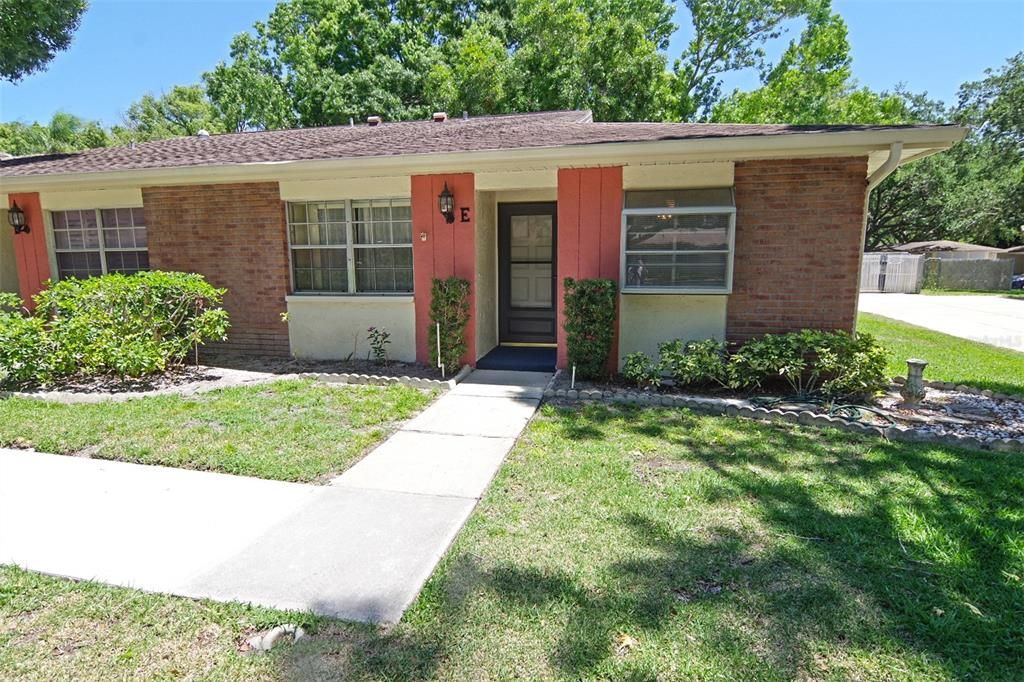 Recently Sold: $155,000 (2 beds, 2 baths, 1230 Square Feet)