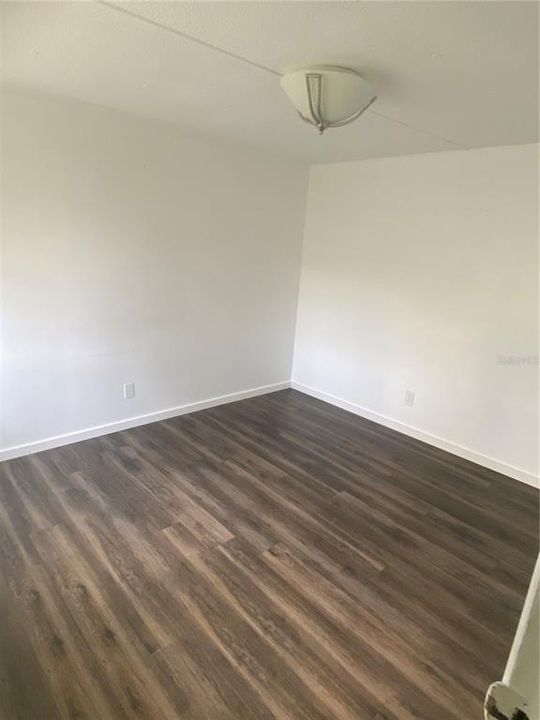 Recently Sold: $33,500 (2 beds, 1 baths, 716 Square Feet)