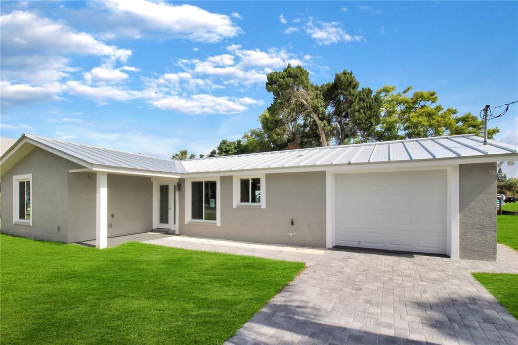 Recently Sold: $425,000 (2 beds, 2 baths, 1366 Square Feet)