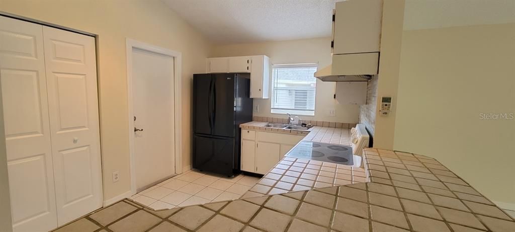 Recently Rented: $1,650 (3 beds, 2 baths, 1226 Square Feet)