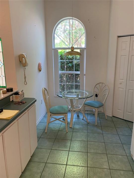 Recently Sold: $230,000 (2 beds, 2 baths, 1756 Square Feet)
