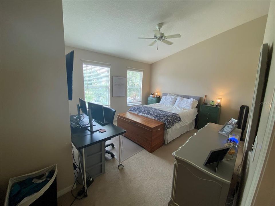 Recently Sold: $215,000 (2 beds, 1 baths, 1134 Square Feet)