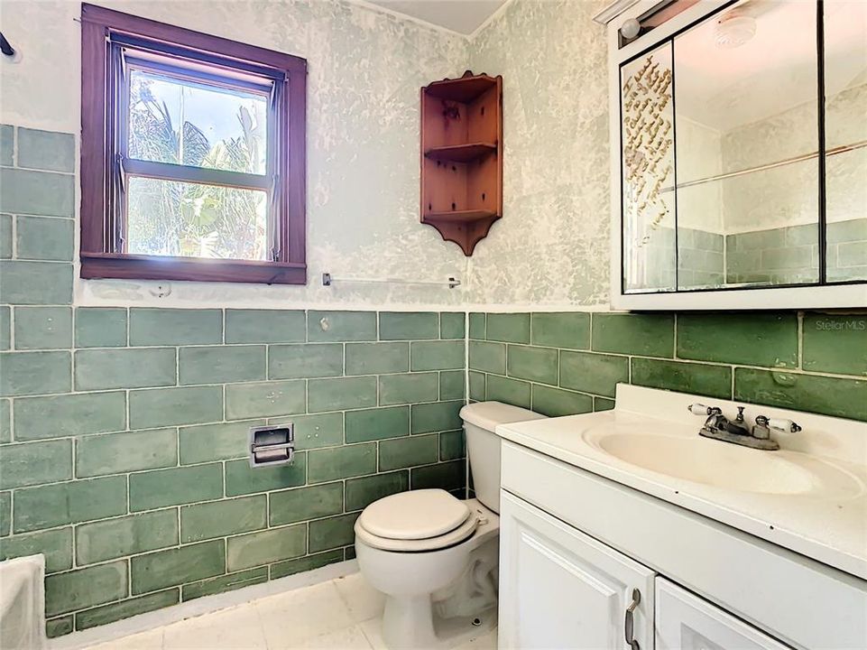 最近售出: $429,900 (7 贝兹, 5 浴室, 3000 平方英尺)