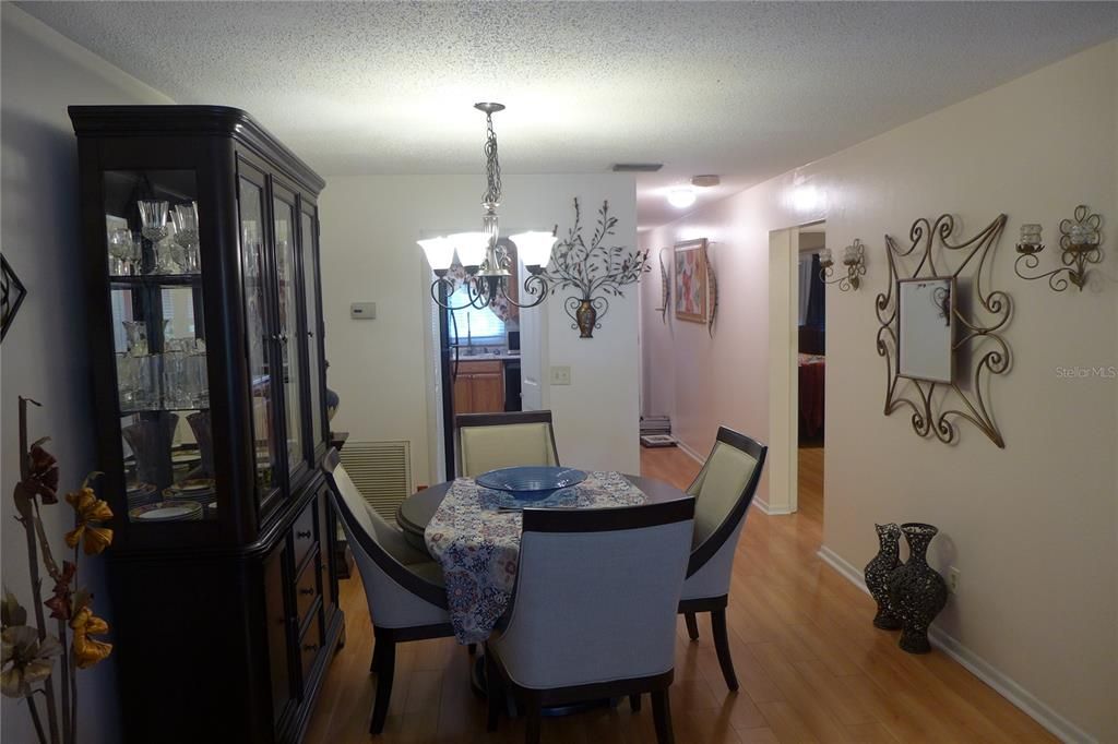 Recently Sold: $100,000 (2 beds, 2 baths, 1378 Square Feet)