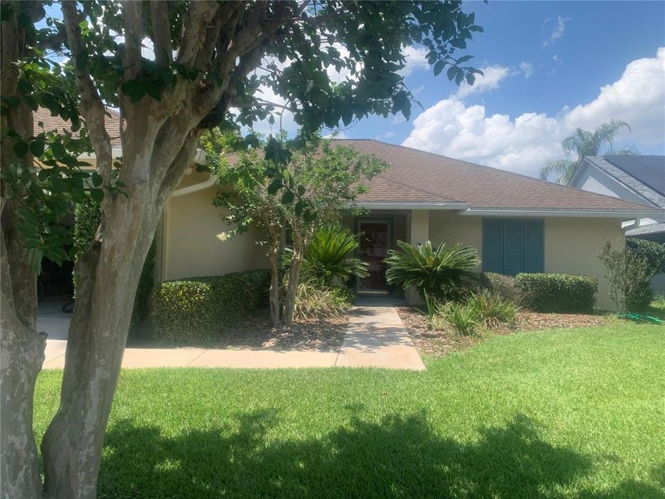 Recently Sold: $360,000 (4 beds, 2 baths, 2039 Square Feet)