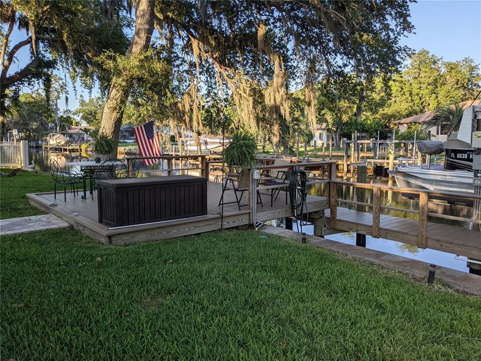 Recently Sold: $650,000 (3 beds, 2 baths, 2596 Square Feet)