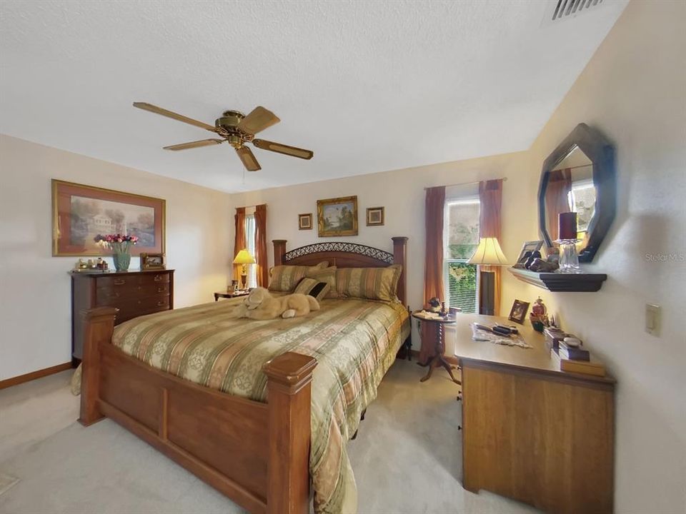 Vendido Recientemente: $370,000 (2 camas, 2 baños, 1879 Pies cuadrados)
