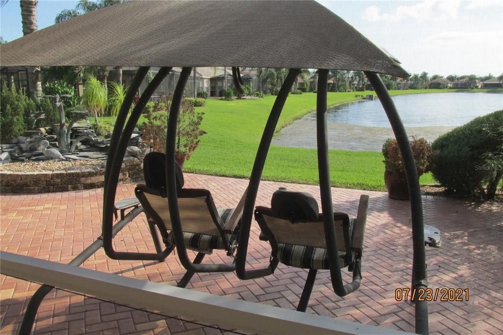 Wonderful swing to relax on your patio