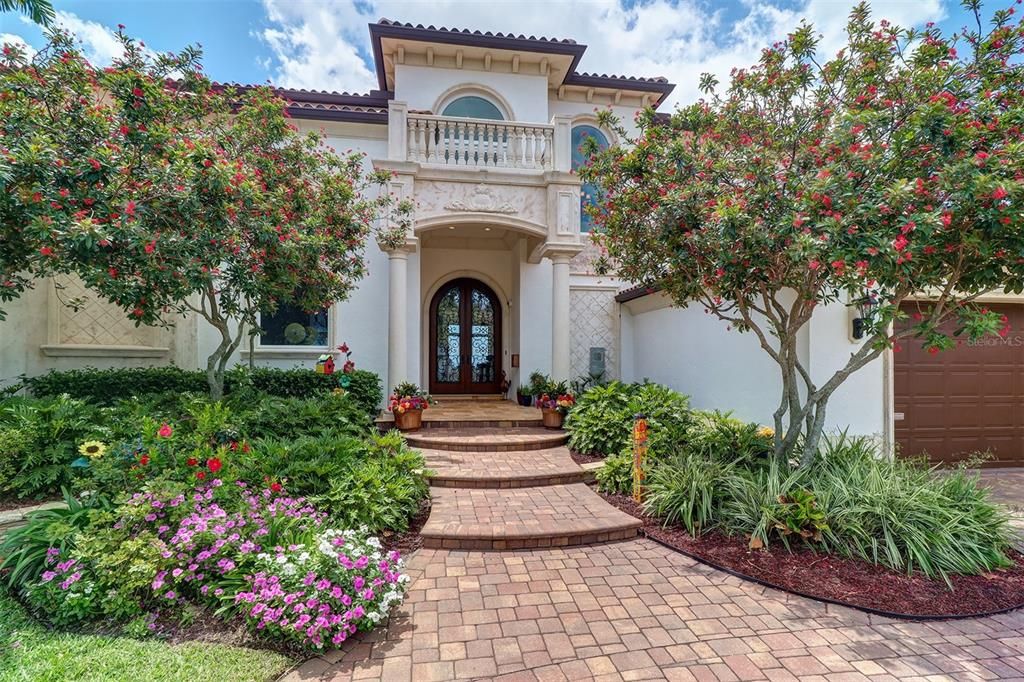 Recently Sold: $3,800,000 (5 beds, 4 baths, 6448 Square Feet)