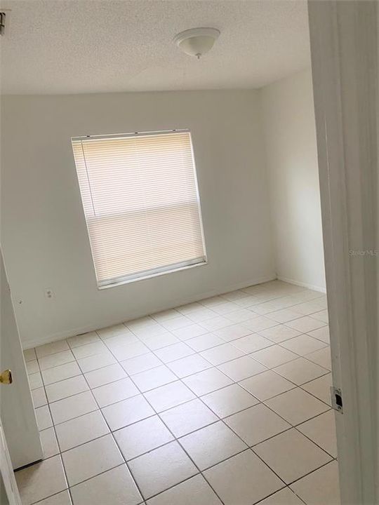 Recently Rented: $995 (2 beds, 1 baths, 6552 Square Feet)