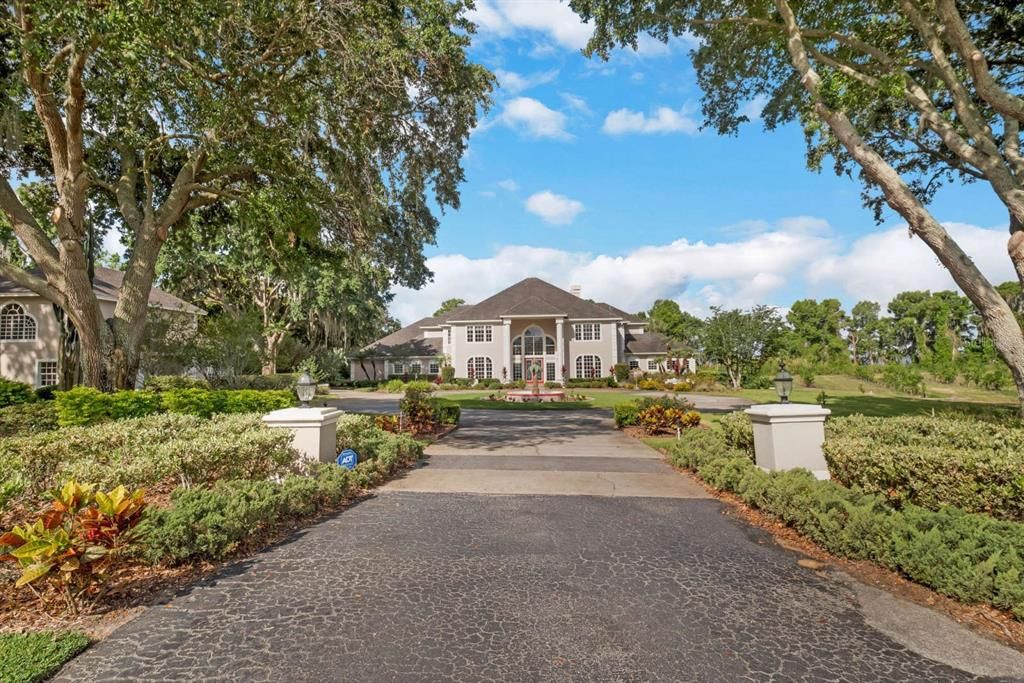 Recently Sold: $1,850,000 (6 beds, 5 baths, 7660 Square Feet)