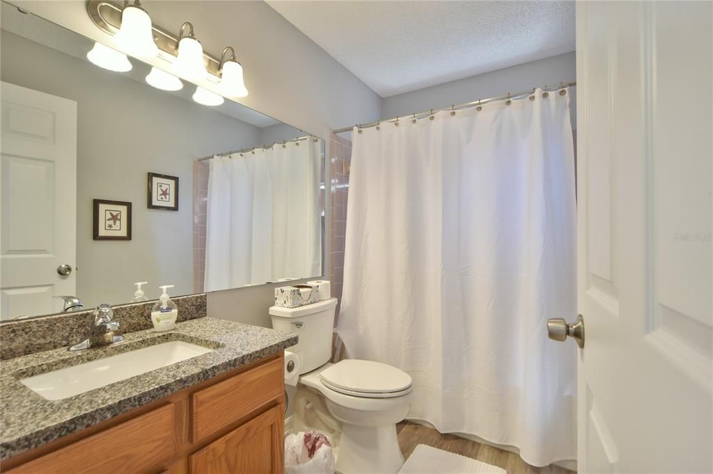 Recently Sold: $229,000 (2 beds, 2 baths, 1406 Square Feet)